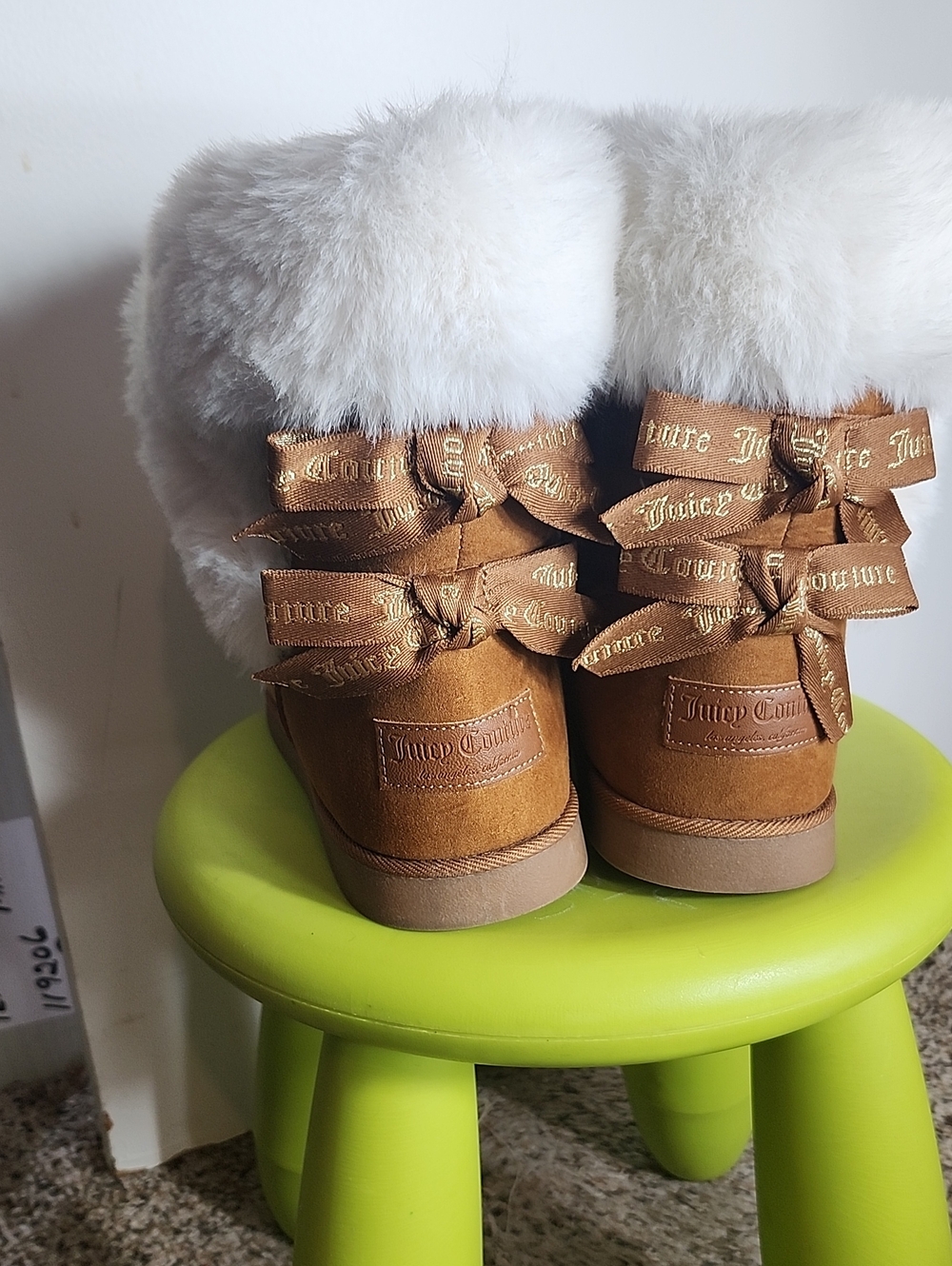 Juicy Couture Chestnut Boots with White Faux Fur and Branded Bows
